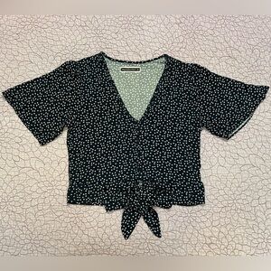 Abercrombie & Fitch Navy and White Floral Cropped Top